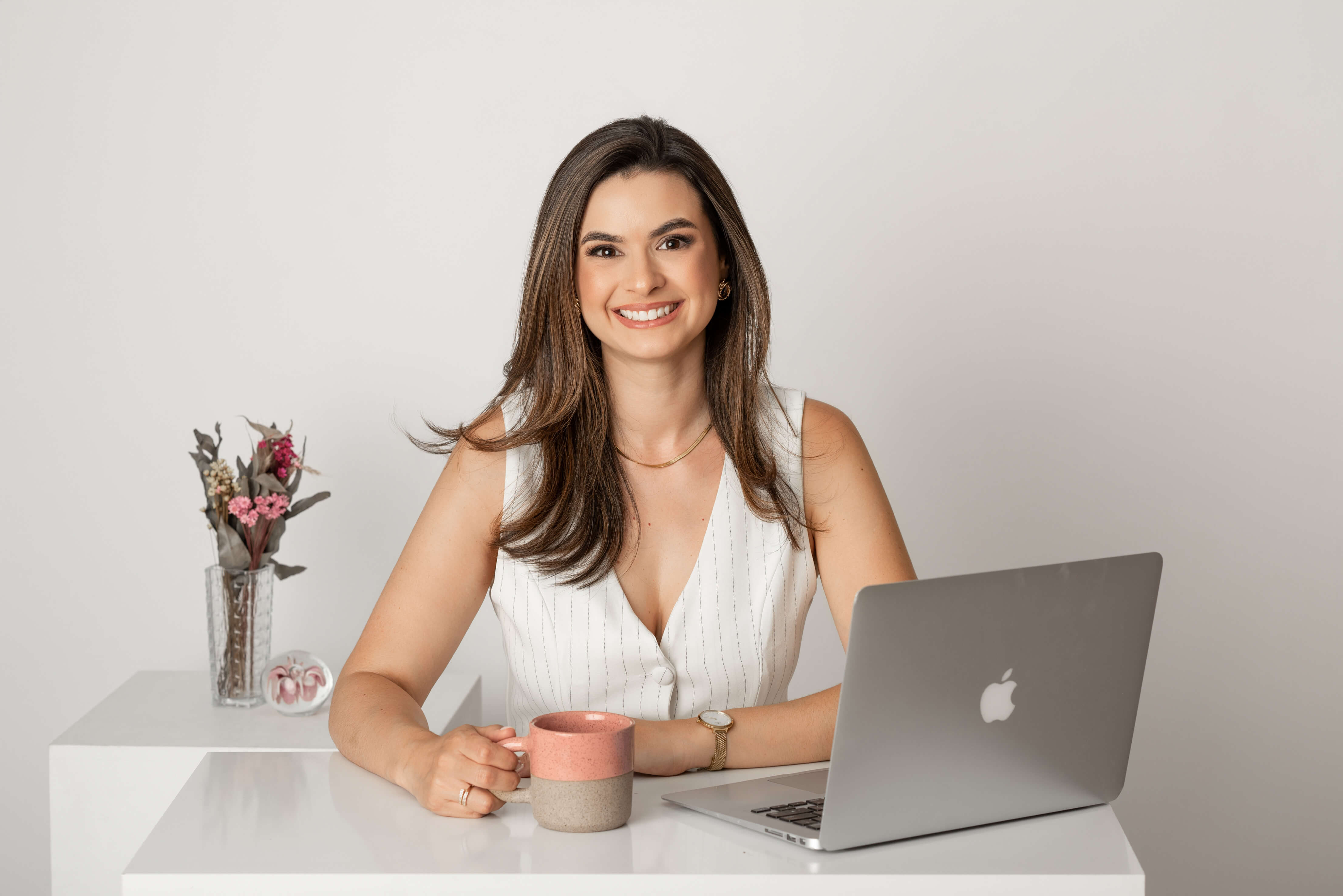 Dra. Clarissa Fidelis, ginecologista em Porto Alegre